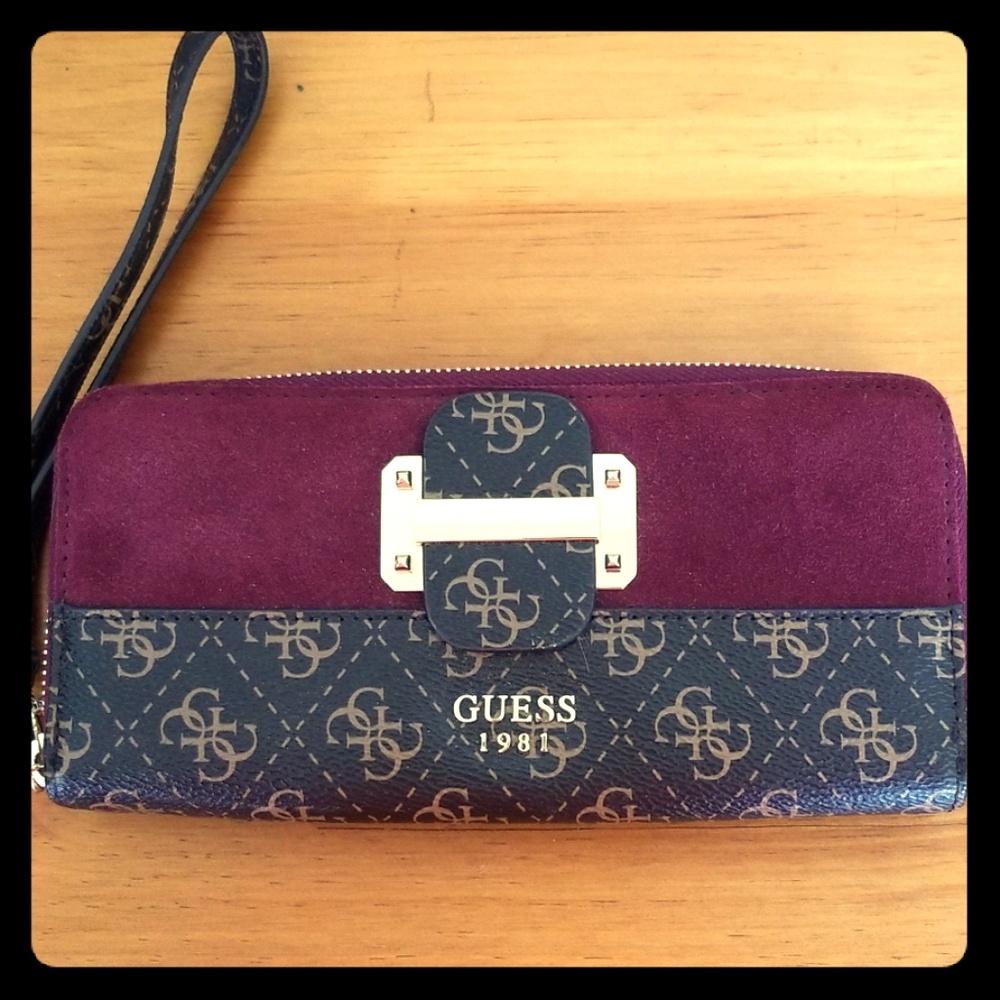 Guess Wallet